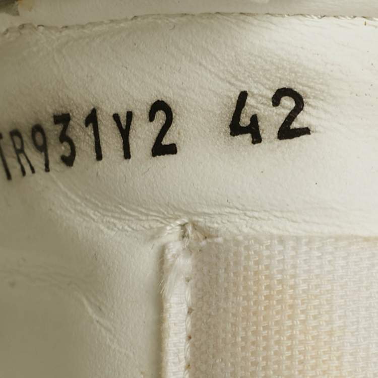 Pre Owned Valentino Rockstud Size 42 White Leather Lace Up Sneakers