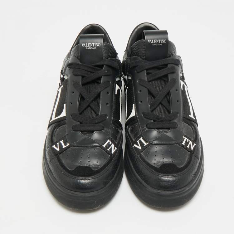 Pre Owned Valentino VL7N Size 40 Black Leather Lace Up Sneakers