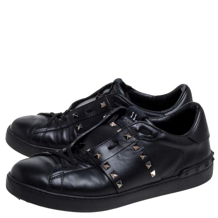 Pre Owned Valentino Black Leather Studded Low Top Sneakers Size 43