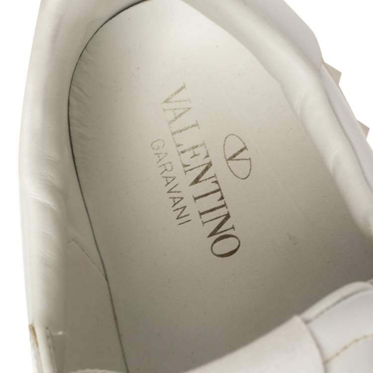 Pre Owned Valentino White Leather Rockstud Untitled Low-Top Sneakers Size 40.5