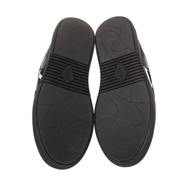 مملوكة مسبقًا Valentino Black/White Leather And Nylon Fabric VLTN Low Top Sneakers Size 43