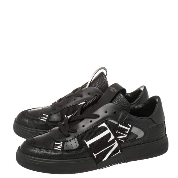 مملوكة مسبقًا Valentino Black/White Leather And Nylon Fabric VLTN Low Top Sneakers Size 43
