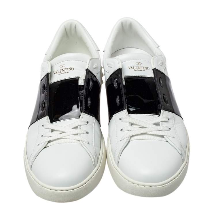 Pre Owned Valentino White/Black Leather Rockstud Low Top Sneakers Size 45