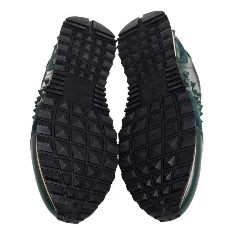 مملوكة �مسبقًا Valentino Green Leather And Suede Rockstud Low Top Sneakers Size 42