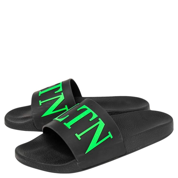 Pre Owned Valentino Black Rubber VLTN Pool Flat Slides Size 43