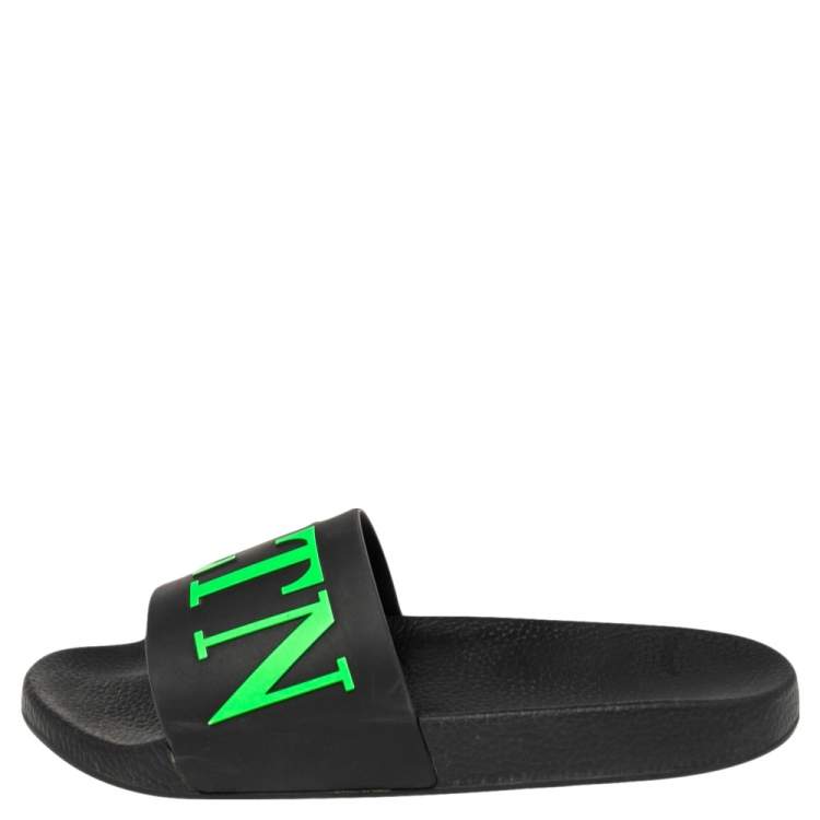 Pre Owned Valentino Black Rubber VLTN Pool Flat Slides Size 43