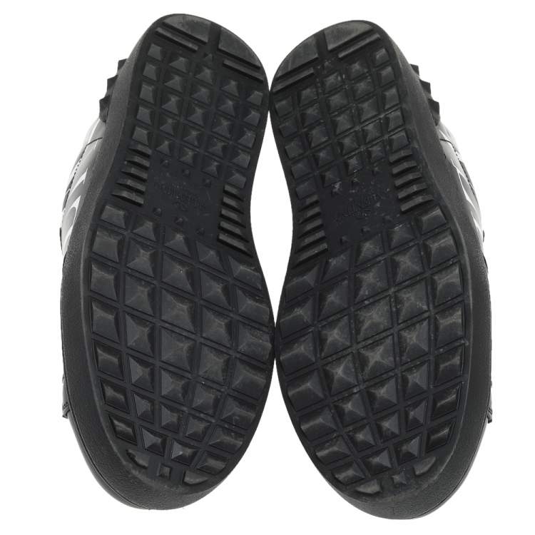 مملوكة مسبقًا Valentino Black Leather VLTN Low Top Sneakers Size 42.5