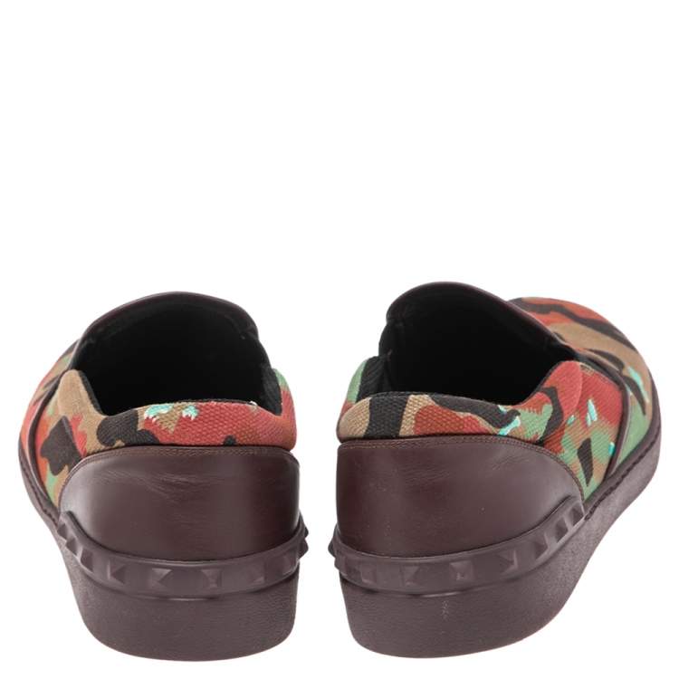 Pre Owned Valentino Multicolor Camouflage Print Canvas And Leather Rockstud Low Top Sneakers Size 40