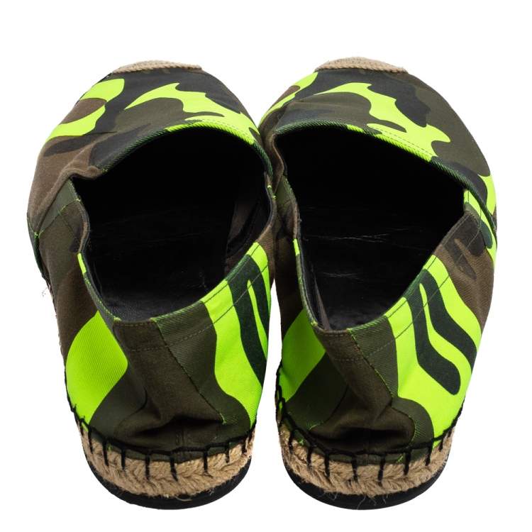 Pre Owned Valentino Green Camouflage Canvas Espadrille Flat Size 43