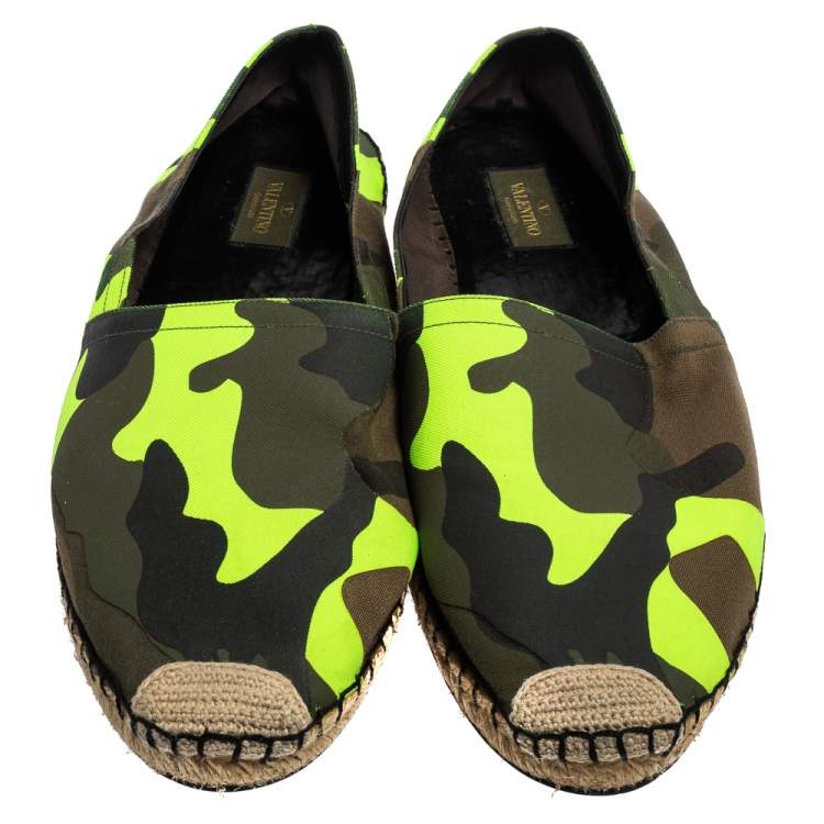 Pre Owned Valentino Green Camouflage Canvas Espadrille Flat Size 43