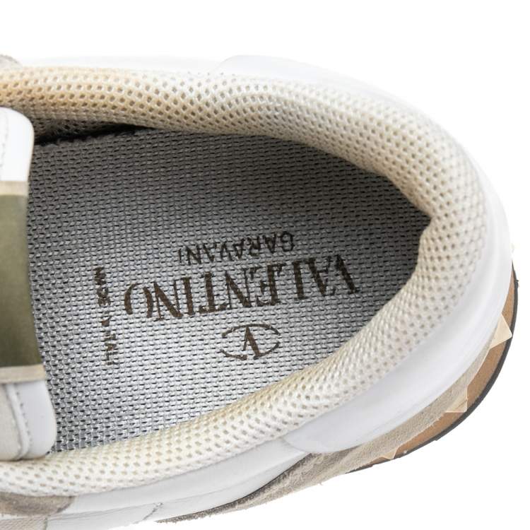 مملوكة مسبقًا Valentino Grey/White Leather and Suede Rockrunner Low-Top Sneakers Size 42