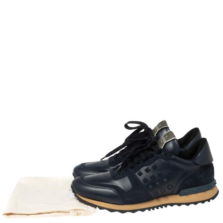 مملوكة مسبقًا Valentino Navy Blue Leather And  Mesh Rockrunner Low-Top Sneakers Size 41