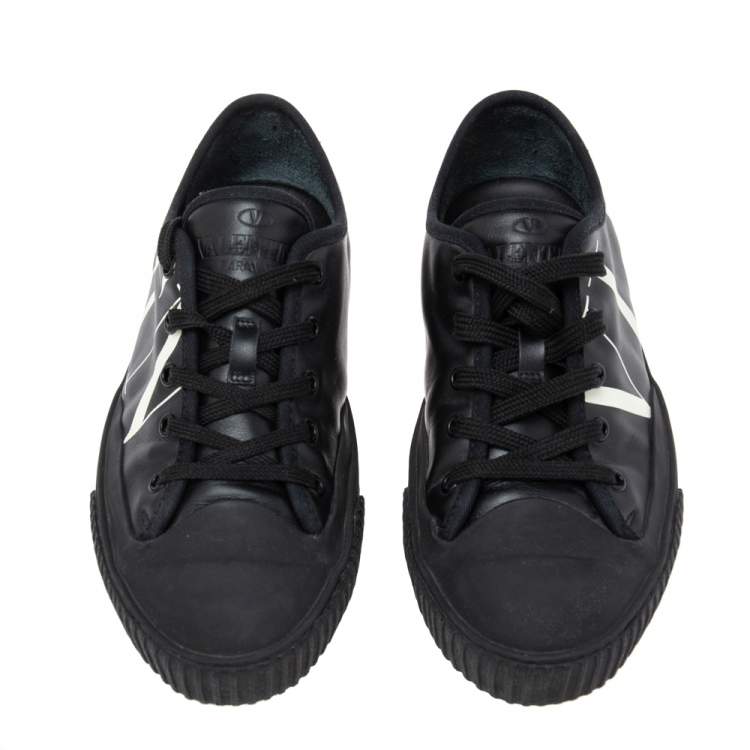 Pre Owned Valentino Black Leather VL7N  Sneakers Size 41
