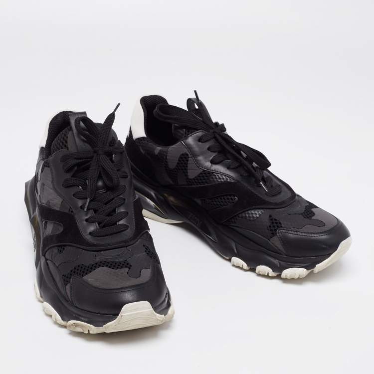 مملوكة مسبقًا Valentino Black Leather And Suede Bounce Sneakers Size 43