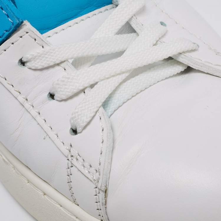 Pre Owned Valentino White/Blue Leather Rockstud Low Top Sneakers Size 42