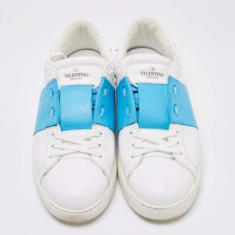 Pre Owned Valentino White/Blue Leather Rockstud Low Top Sneakers Size 42