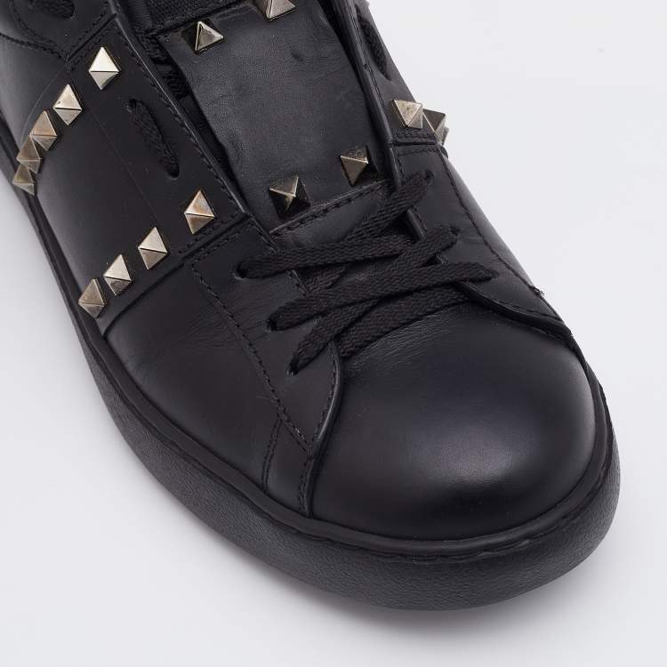 Pre Owned Valentino Black Leather Rockstud Untitled Low Top Sneakers Size 39.5