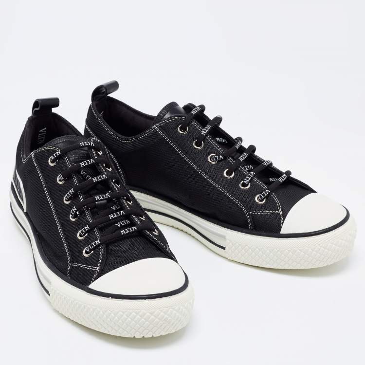 مملوكة مسبقًا Valentino Black Fabric and Rubber Giggies Low Top Sneakers Size 41