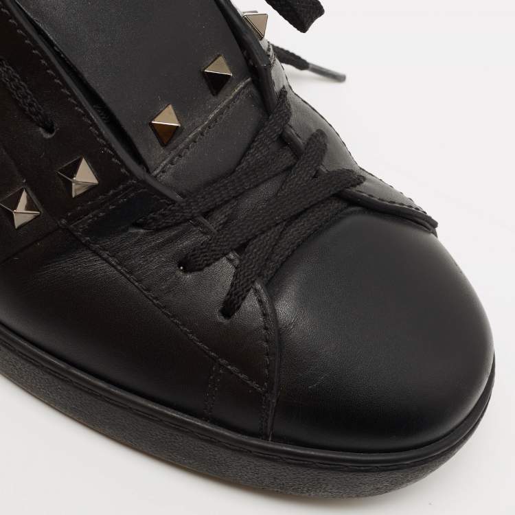 Pre Owned Valentino Black Leather Rockstud Low Top Sneakers Size 44