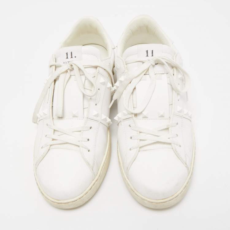 Pre Owned Valentino White Leather Studded Low Top Sneakers Size 44
