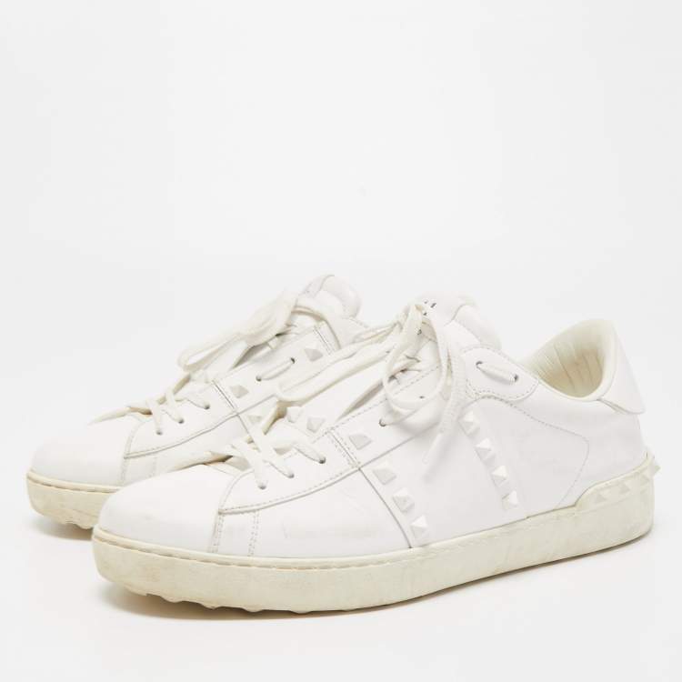 Pre Owned Valentino White Leather Studded Low Top Sneakers Size 44