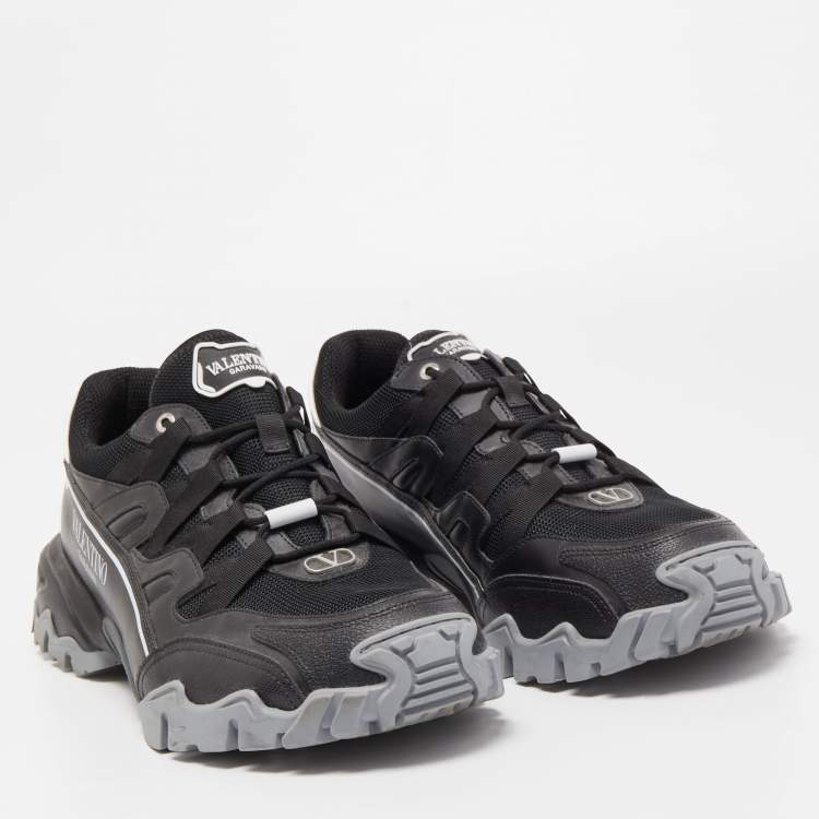 Pre Owned Valentino Black/White Leather And Mesh Climbers Low Top Sneakers Size EU 45