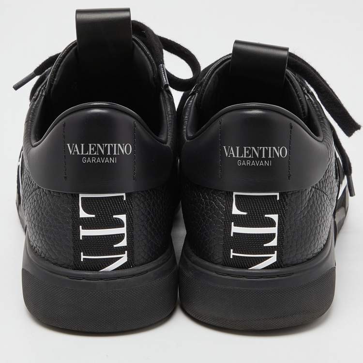 Pre Owned Valentino Black/White Leather VLTN Rockstud Low Top Sneakers Size 43