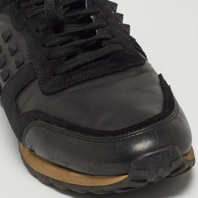 مملوكة مسبقًا Valentino Black Leather and Suede Rockrunner Sneakers Size 43