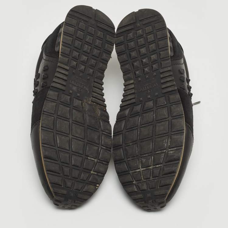 مملوكة مسبقًا Valentino Black Leather and Suede Rockrunner Sneakers Size 43