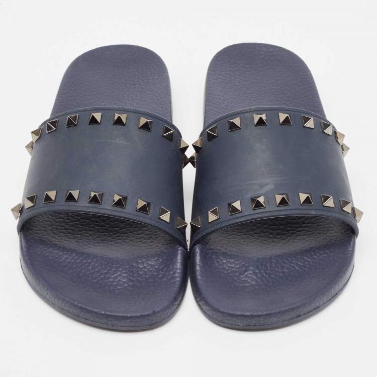 Pre Owned Valentino Dark Blue Rubber Rockstud Pool Slide Flats Size 40