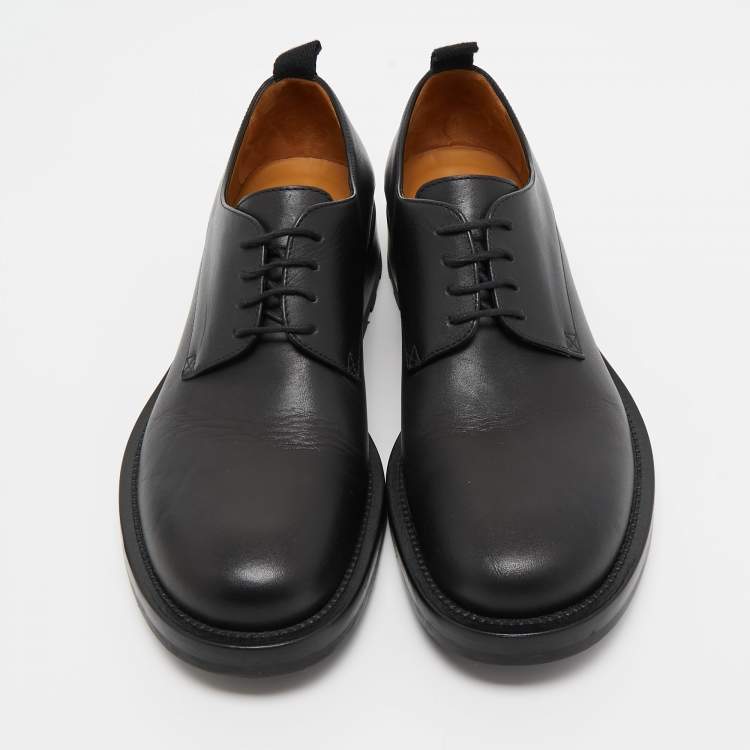 Pre Owned Valentino Black Leather Roman Stud Derby Size 42 