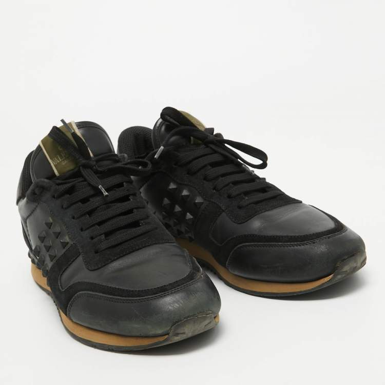 Pre Owned Valentino Black Leather and Suede Rockrunner Sneakers Size 42