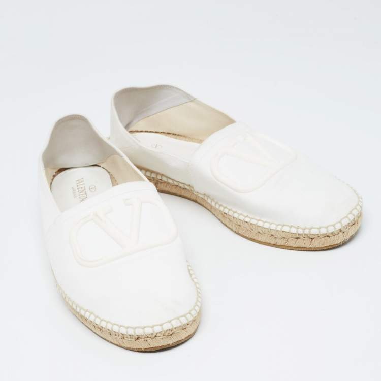 Pre Owned Valentino White Canvas VLogo Slip On Espadrilles Loafers Size 44.5