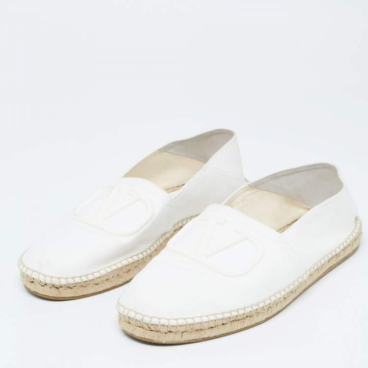 Pre Owned Valentino White Canvas VLogo Slip On Espadrilles Loafers Size 44.5