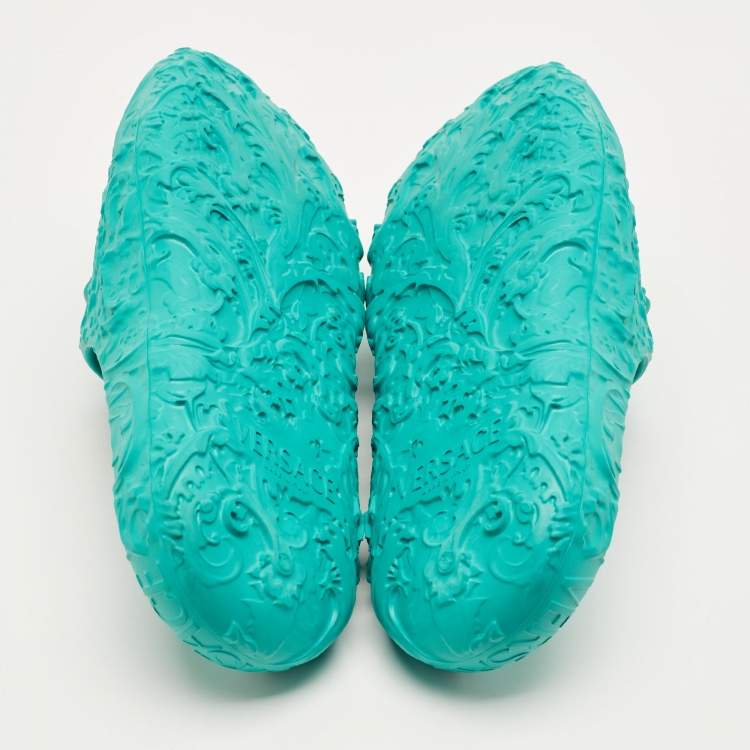 Pre Owned صندل سلايد فيرساتشي باروك رأس ميدوسا مطاط تركواز أخضر مقاس 42