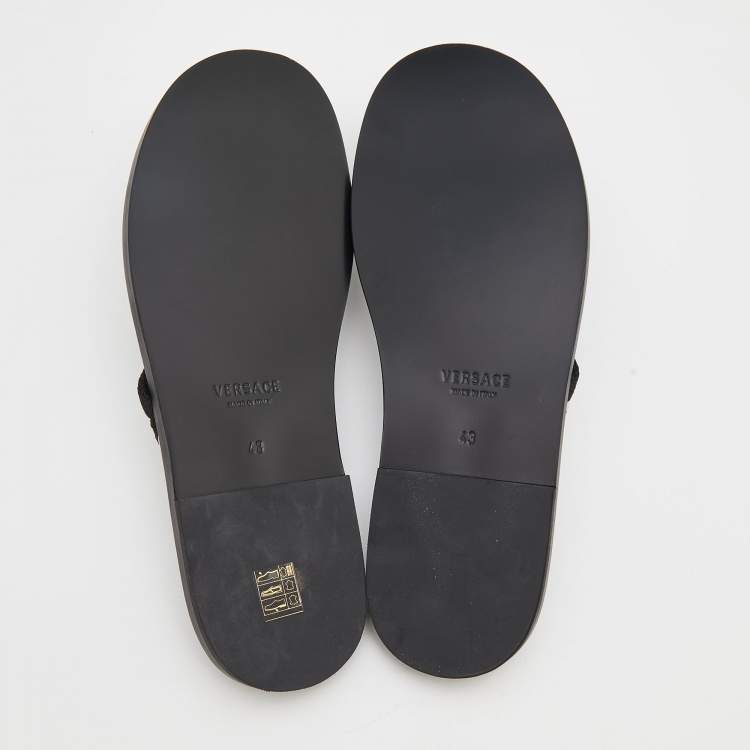 Pre Owned Versace Black/White Leather And Fabric Flat Slide Greca Sandals Size 43