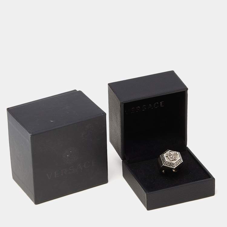 Pre Owned Versace Gunmetal Tone Medusa Ring Size EU 63