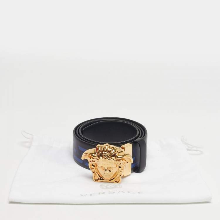 مملوكة مسبقًا حزام فيرساتشي لا جريكا جلد أسود/أزرق مع رأس ميدوسا 95 سم