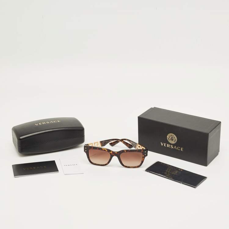 مملوكة مسبقًا نظارة شمسية مربعة فيرساتشي صدفة السلحفاة بني متدرج غريكا