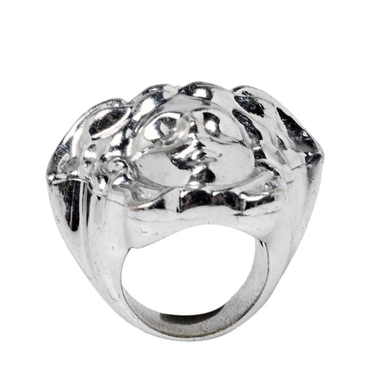 Pre Owned Versace Silver Tone Medusa Ring Size EU 54