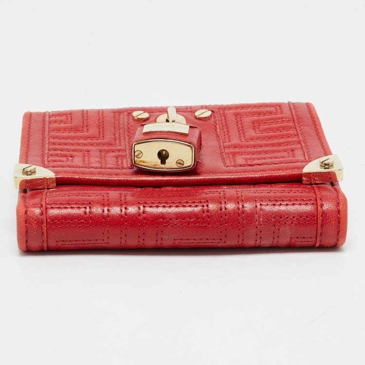 Pre Owned Versace Red Quilted Leather Lock Trifold Wallet