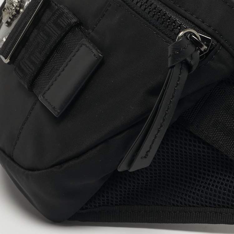 مملوكة مسبقًا Versace La Medusa Black Nylon Belt Bag
