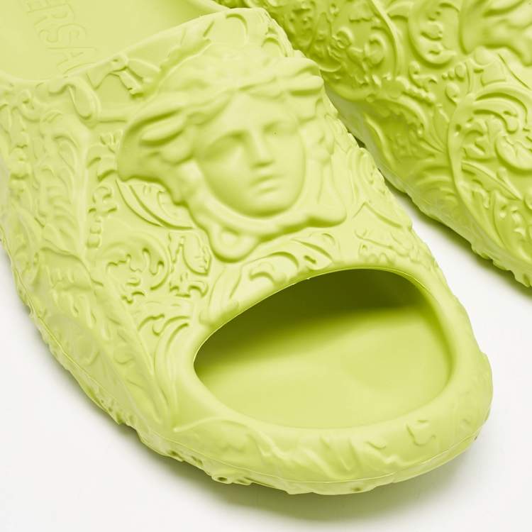 Pre Owned Versace Green Baroque Medusa Embossed Rubber Pool Slides Size 47