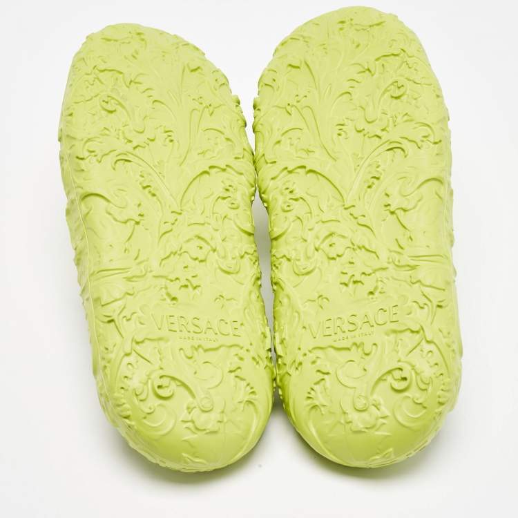 Pre Owned Versace Green Baroque Medusa Embossed Rubber Pool Slides Size 47