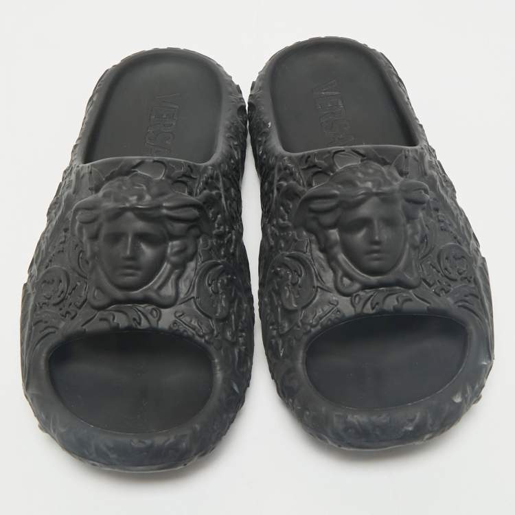 Pre Owned Versace Black Baroque Embossed Rubber Pool Slide Flats Size 42