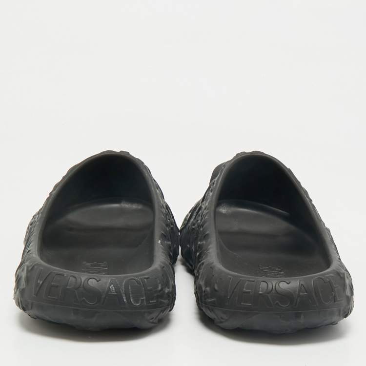 Pre Owned Versace Black Baroque Embossed Rubber Pool Slide Flats Size 42