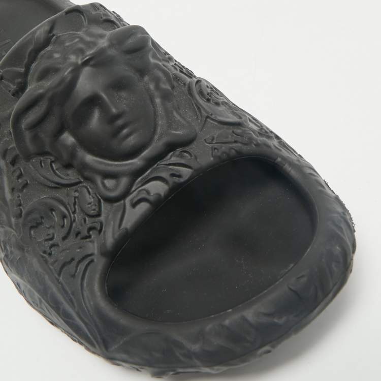 Pre Owned Versace Black Baroque Embossed Rubber Pool Slide Flats Size 42