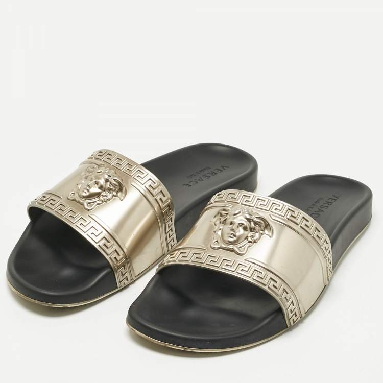 Pre Owned Versace Gold Rubber Medusa Pool Slides Size 45