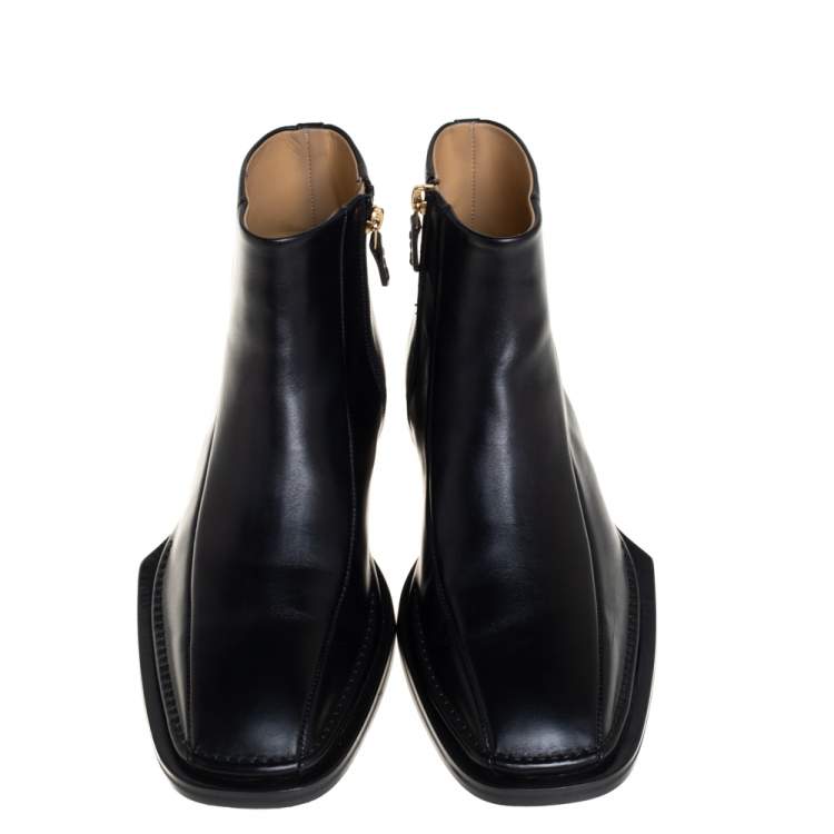 Pre Owned Versace Black Leather Medusa Embellished Ankle Boots Size 41