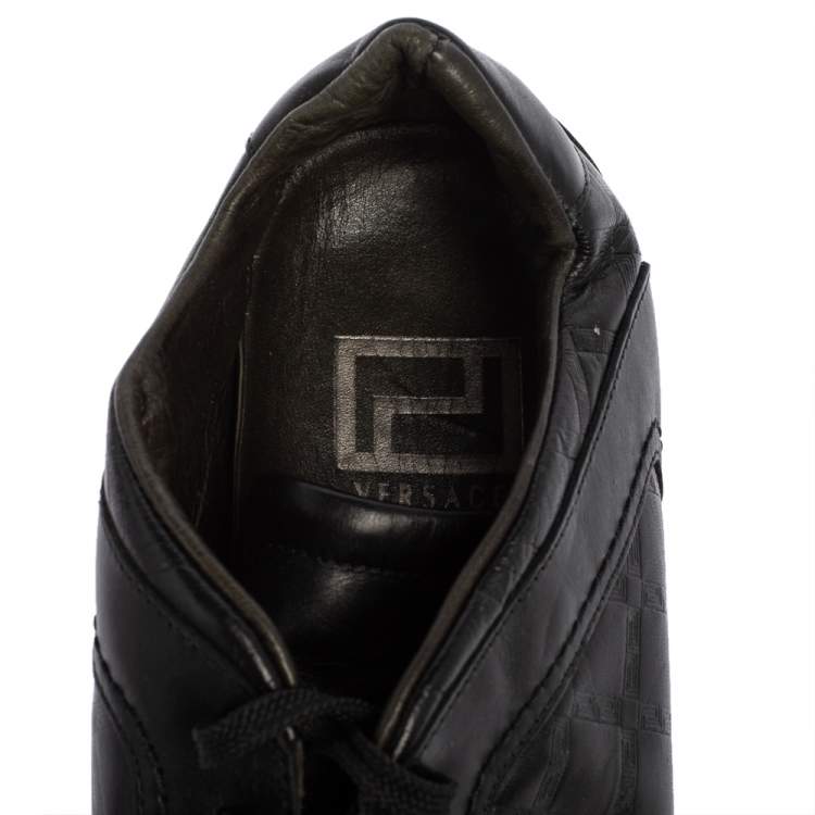 Pre Owned Versace Black Leather Logo Embossed Low Top Sneakers Size 40